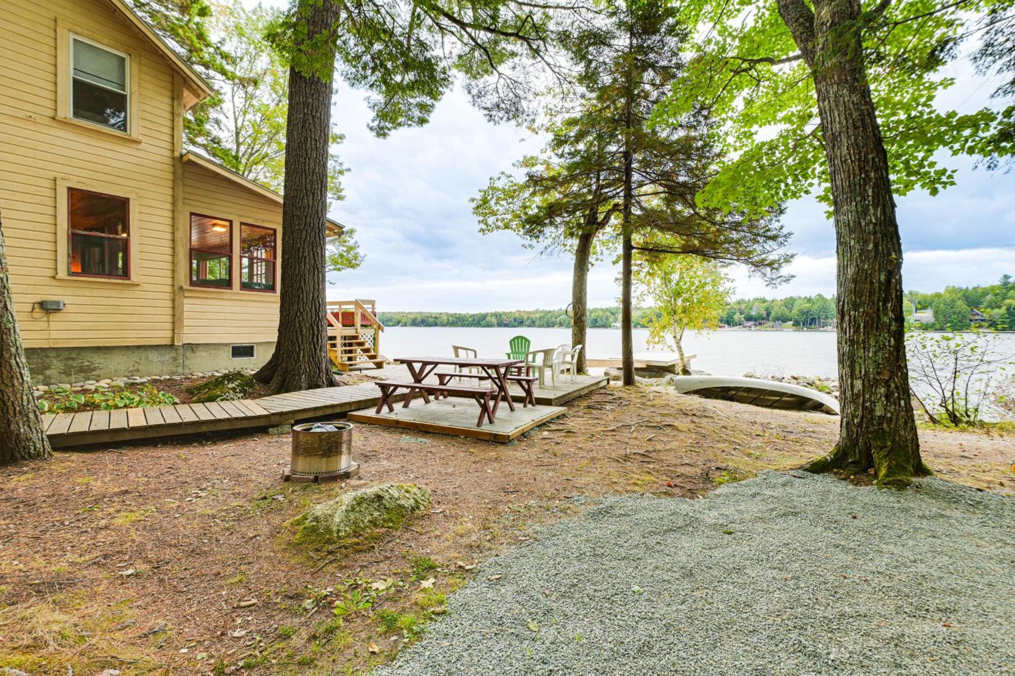 Dock, Beach, Views Rustic Green Lake Cottage Otis Exterior photo